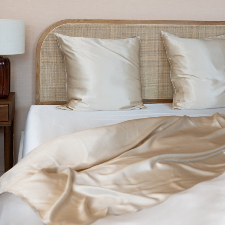 CELESTIA – Drap plat en soie de mûrier 100% pure – Luxe, douceur & confort de sommeil